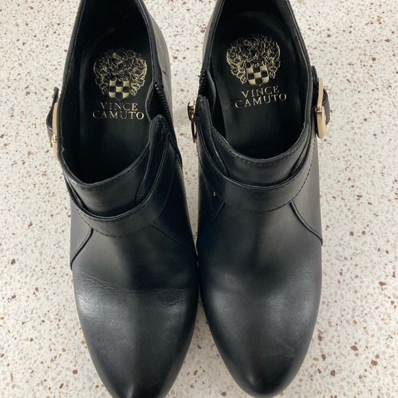 EUC Vince camuto booties - Picture 2 of 5